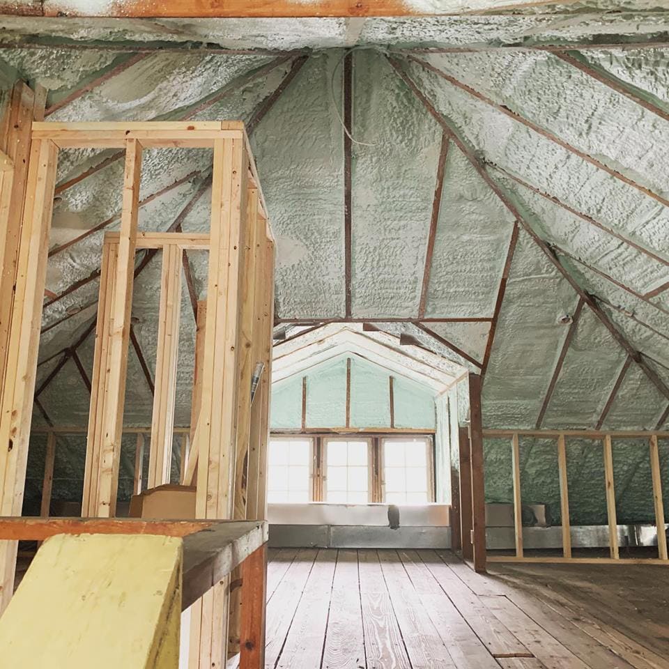 residential-spray-foam-insulation-04_orig