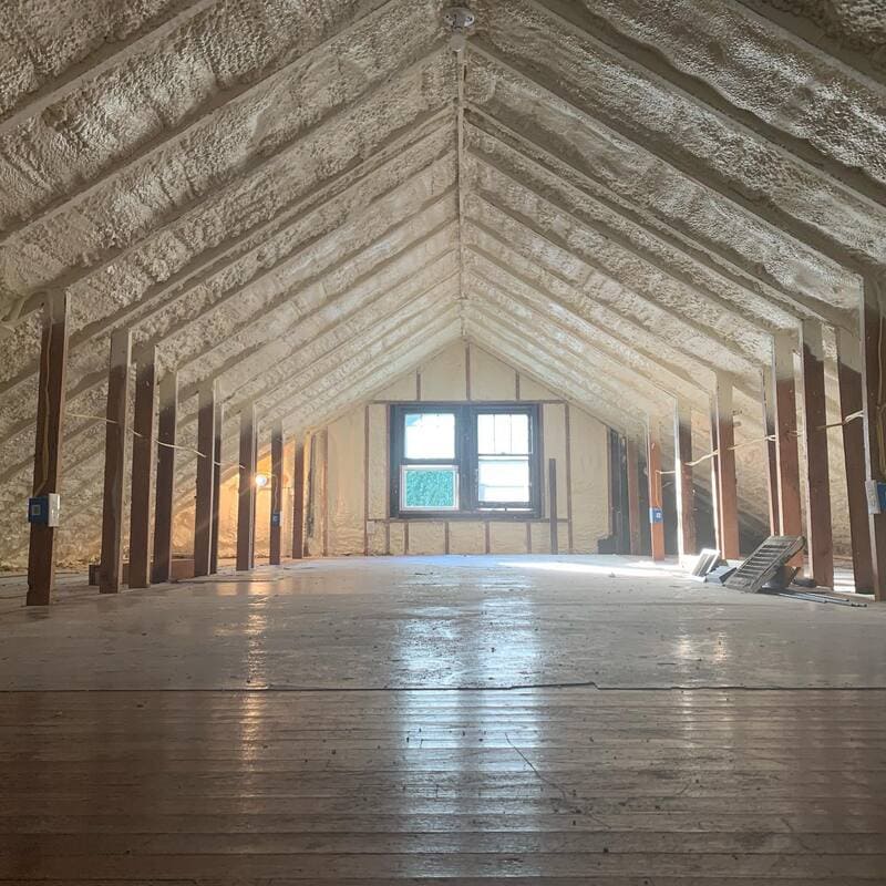 residential-spray-foam-insulation-09_orig